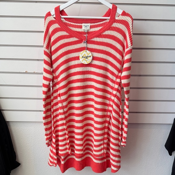 Hayden Los Angeles Sweaters - Hayden Women's Striped Crew Neck Sweater - Coral and Cream